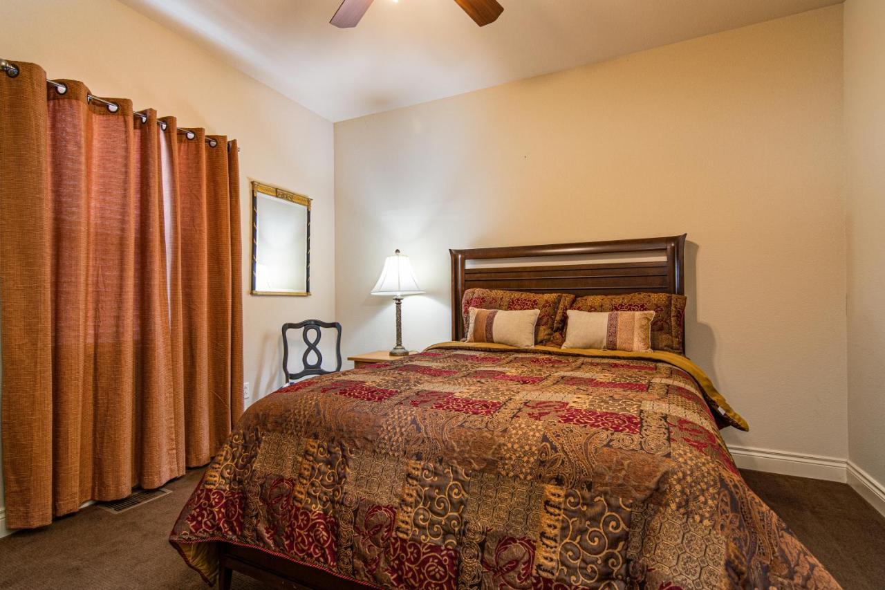Two Bedroom Villa In The Heart Of Branson! Ngoại thất bức ảnh